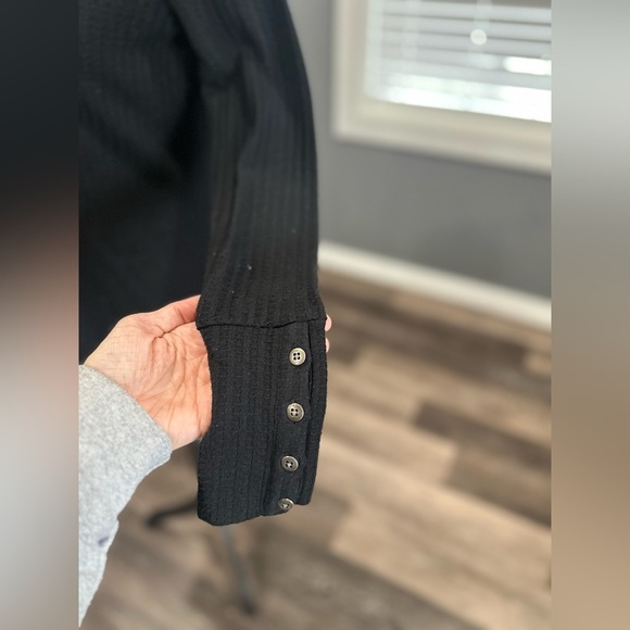 Chaser Thermal Black Button V-Neck Pullover Waffle Knit Long Sleeve Top Small - Picture 3 of 6